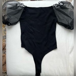 Puff sleeve black bodysuit